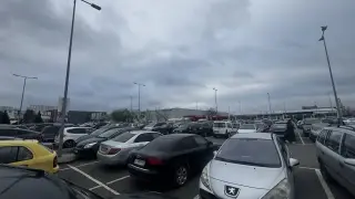 Лудница в хипермаркетите в Бургас, народът граби като обезумял... Видео