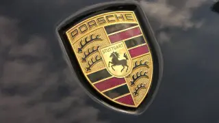 Porsche с рязък завой за ДВГ и електрическите, изненада всички