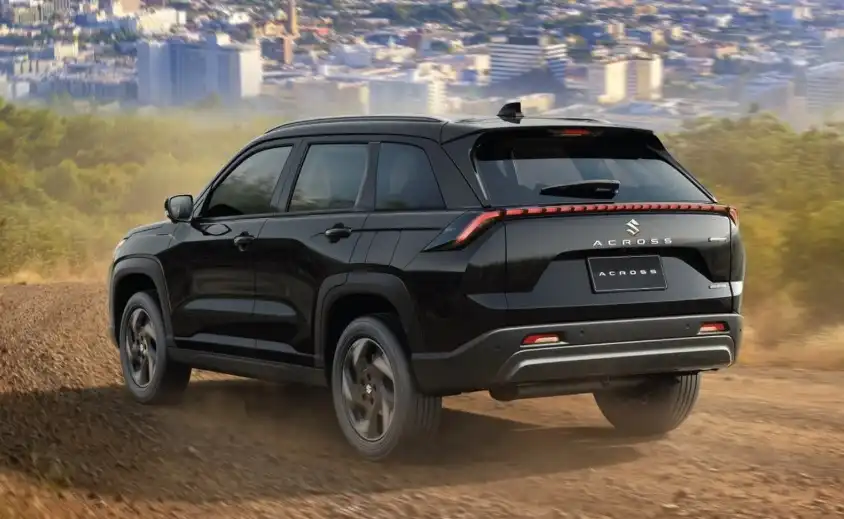Suzuki представи бюджетен конкурент на Duster с разход 4,7 литра на 100 км Снимки