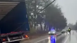 "Кошмарът започва отново!": Николай Попов показа ново видео на меле в Плевенско