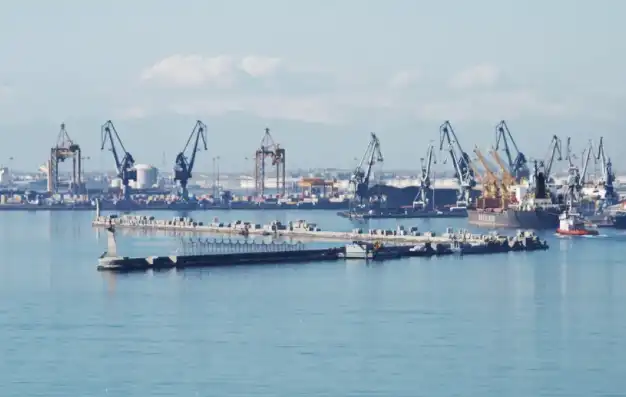 Сапьори окупираха пристанището в Солун