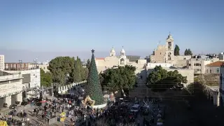 След 2 години война: Хиляди посрещнаха Рождество във Витлеем