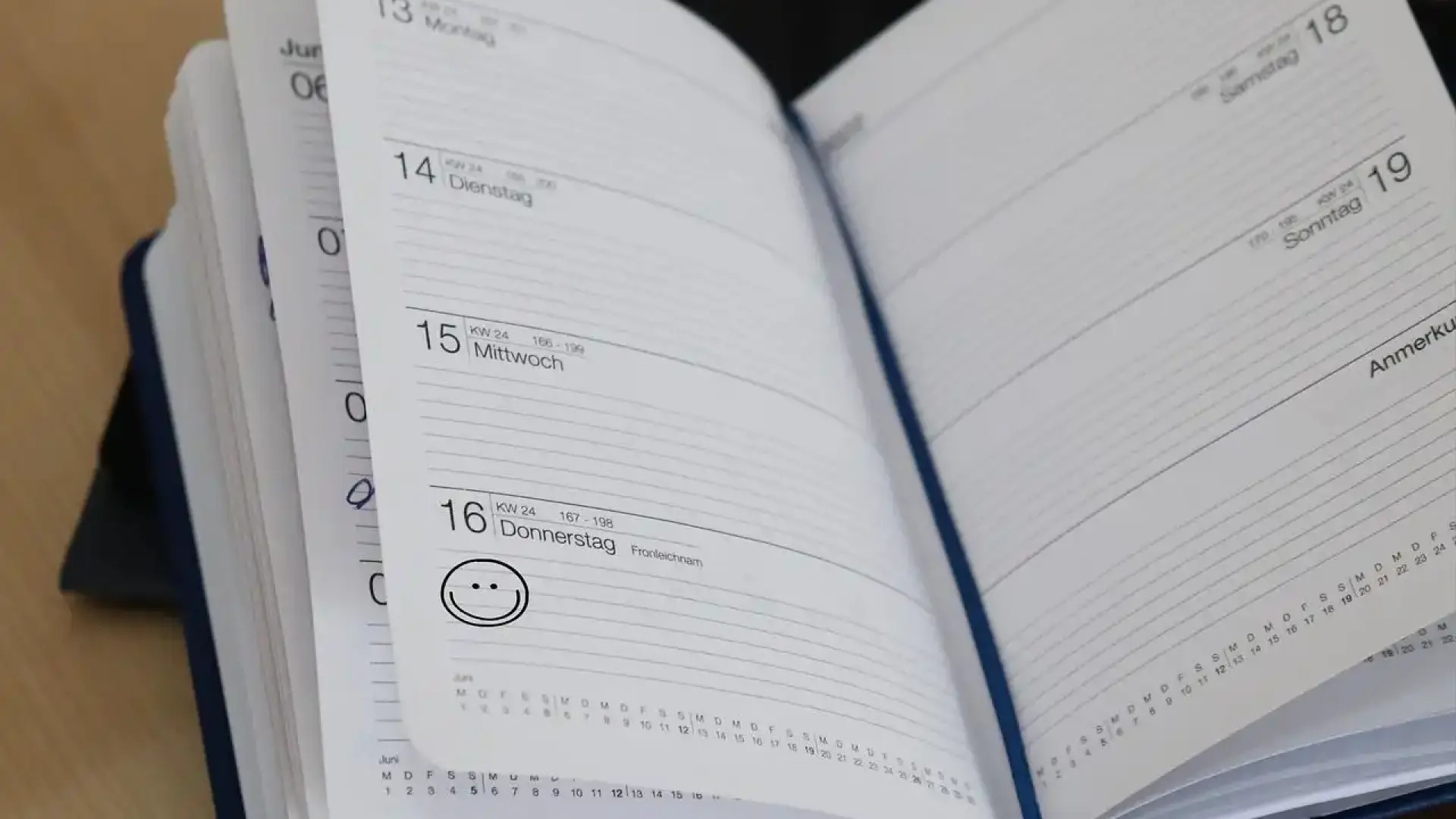 Подробен график на почивните дни през 2026 г., това са вариантите за дълга отпуска