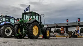 Временно примирие в Гърция