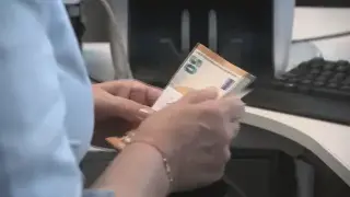 Колко пари изпратиха в България гурбетчиите в чужбина за 9 месеца?