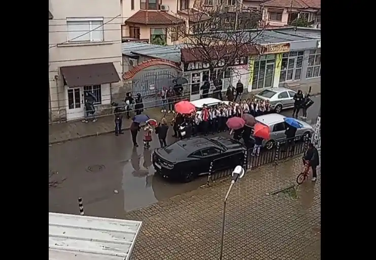 Всяка година на Коледа в Ямбол става нещо, което го няма другаде Видео