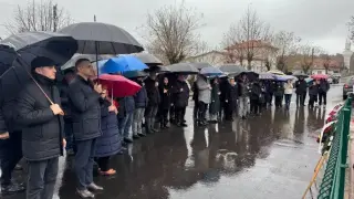 Венци и цветя в знак на почит към жертвите на тоталитарния режим в Момчилградско