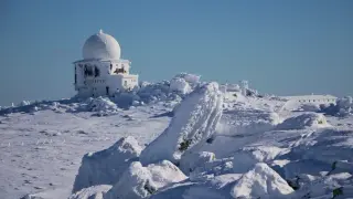 При минус 8°: Опасна ситуация с двама мъже под Черни връх