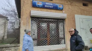 Продавачка от село не се притеснява от еврото: Ще смятам с елката колко да връщам!