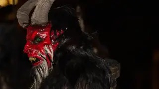 Тъмната страна на Коледа: Крампус, юлската котка и демоните, които наказват за отклонението от реда