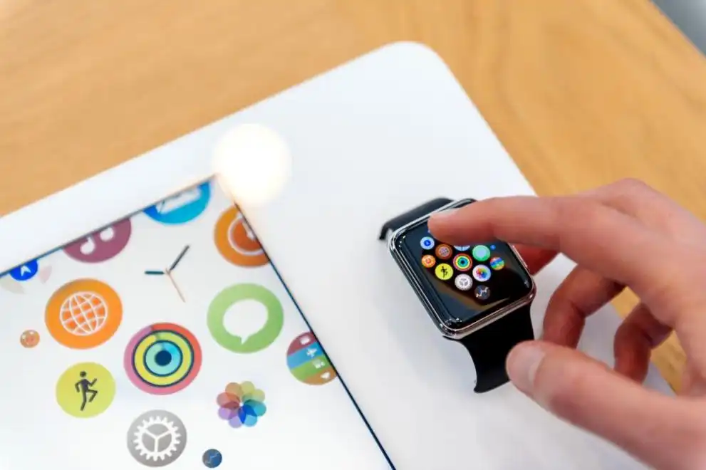 Какви са предимствата и недостатъците на Apple Watch?