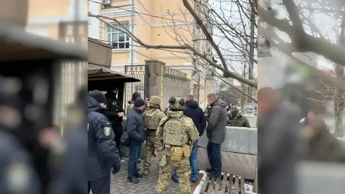 Скандал в Киев: Разбиха ОПГ на украински депутати