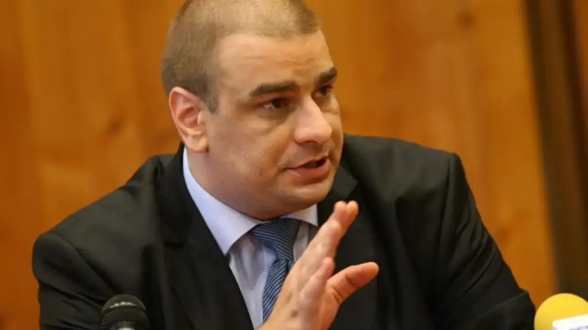 Малко преди да издъхне, бившият лидер на СДС Борис Марков бил...