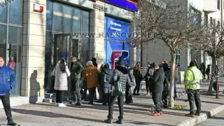 Масова истерия: Левовете в банкоматите свършиха