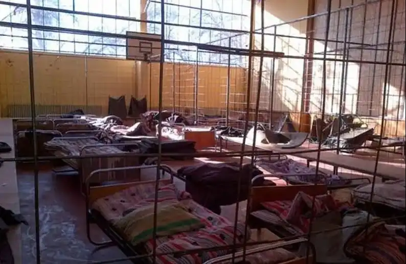 "Дейли мейл": Британски турист е бил задържан незаконно в България за две седмици Снимки
