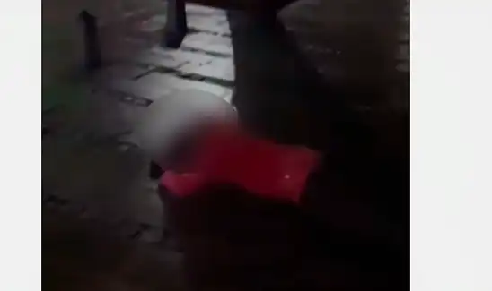 Тийнейджъри пребиха младеж в центъра на Лом и качиха видео във Фейсбук 18+