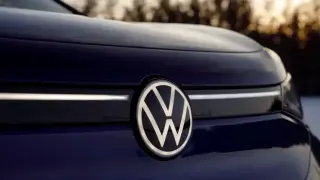 Volkswagen разкри нов електрически седан с много хубав пробег Снимки