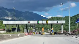Гърция вдига пътните такси от 1 януари