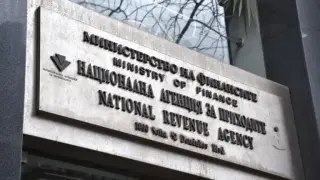 Удар по спекулата! НАП погна търговците, валят сериозни глоби след еврото