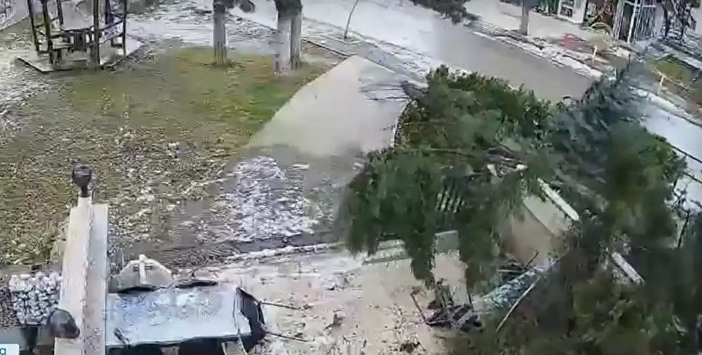 Буря отнесе Враца Видео