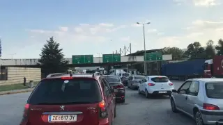 Важно за всички пътуващи: Очакват се блокади и дълго чакане на границата с Гърция