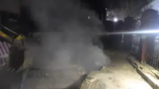Ужас в Киев: 16-годишно момиче падна в яма с вряща вода и...