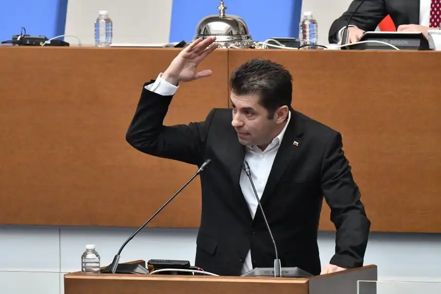 Последен танц на "Промяната": Кирил Петков падна от върха само за 4 години