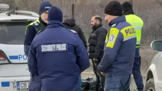 Крупен обир посред бял ден в Банско, бизнесмен "изгоря" със 130 000 евро, полиция обкръжи блок