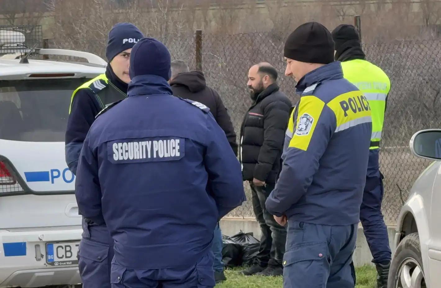 Мрачна находка край наше село: Намериха човешки кости и гилзи до бивше поделение