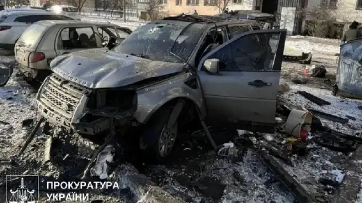 Терор в Киев: Взривиха кола на военен в квартал „Оболон“ при опит да отвори багажника Снимки