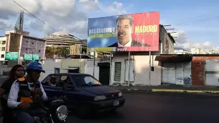 Почна се: Хаос във Венецуела, изпълзяха нови мераклии за власт