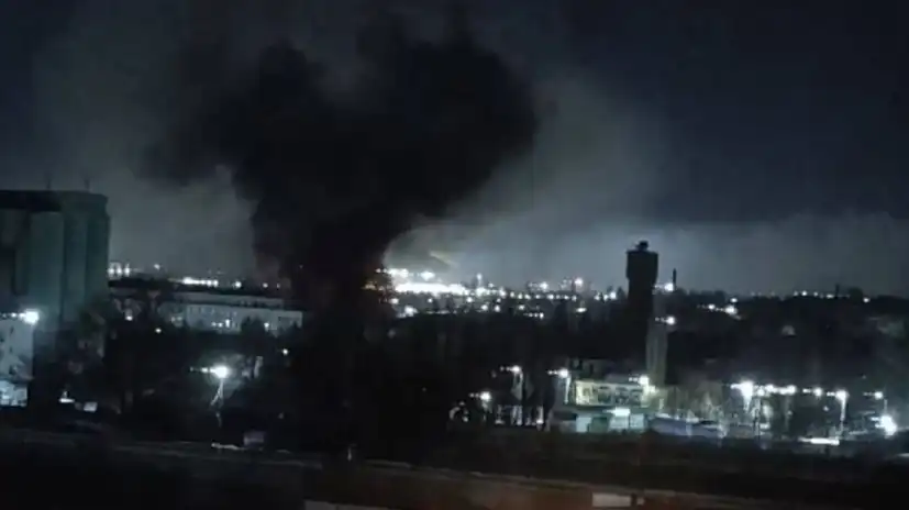 Дронове атакуваха руския град Елец, пламна завод "Енергия" Видео