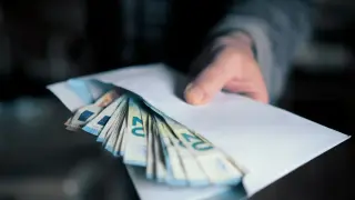 Инспектор от НАП е с условна присъда за подкуп от 5000 лева
