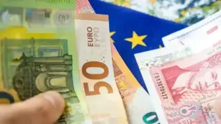 Ние, потребителите: Лъжат яко българите за еврото в интернет