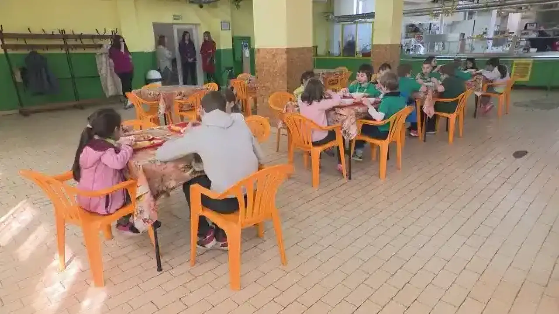 Скок в цените на училищните столове в София