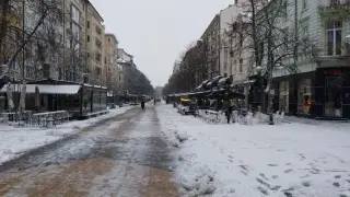 Сняг за добро утро в четвъртък, денят стартира и с минусови температури