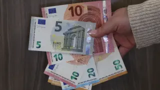 Голям наш град пламна от фалшиво евро, деца пробутват банкнотите