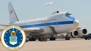 Да не започва война? Самолетът на Страшния съд кацна при Тръмп!