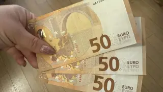 Заради еврото: Много от банките днес ще работят извънредно