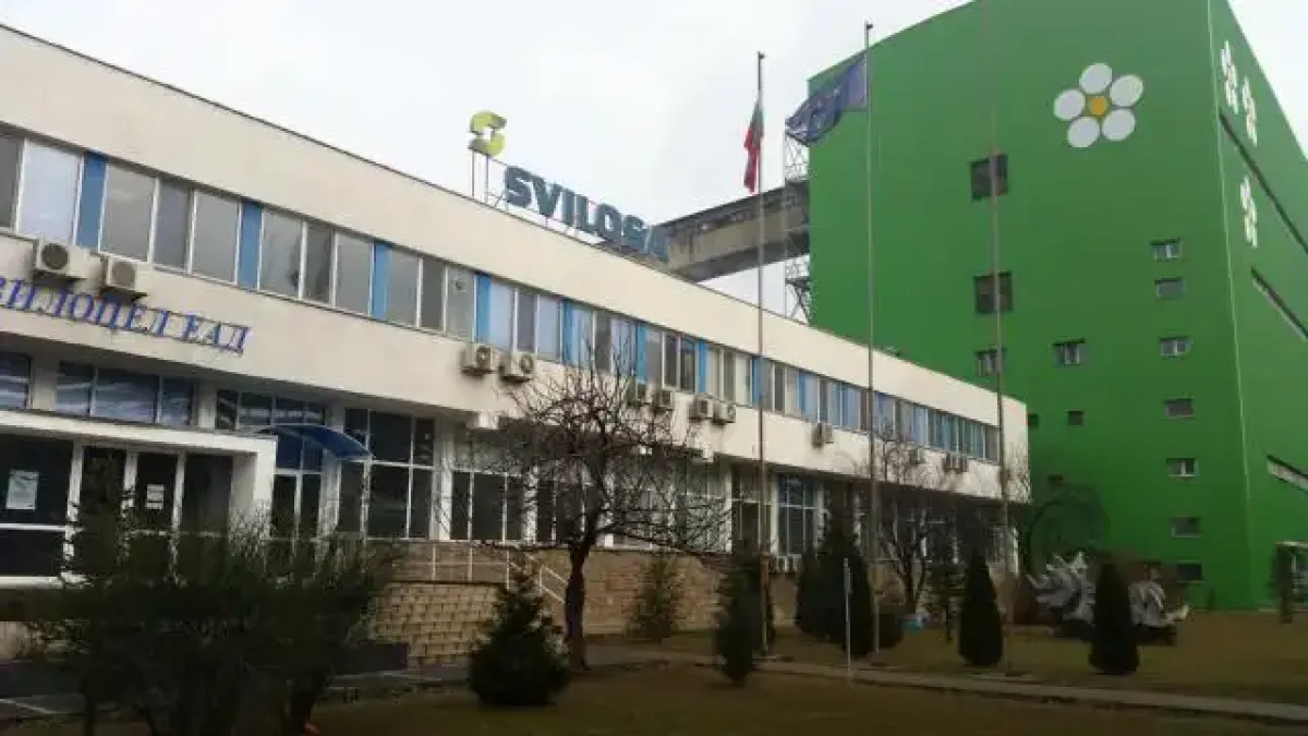 Голямо наше предприятие врътна кранчето, стотици стоят без заплати с месеци