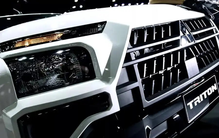 Представиха новия Mitsubishi L200: Прилича на щурмовак от „Междузвездни войни“ Снимки