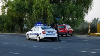 Полицията спря Мерцедес, шофиран от нашенец в Сърбия, а минута по-късно той бе арестуван! Превозвал е близо 3 кг наркотици, но и още нещо Снимки