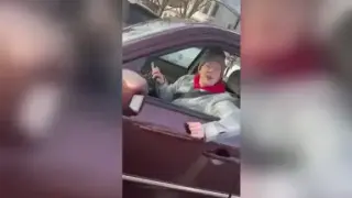 Ново видео 18+ показва мига, в който агент на ICE застрелва майка в Минеаполис