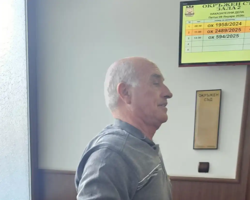 Кървава Бъдни вечер: Краварят Кольо наръга с нож в гърдите адвокат след лют спор за имот, а едва сега...