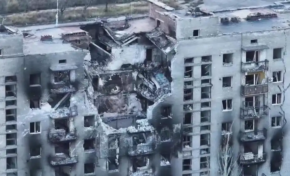От Константиновка скоро ще остане само купчина камъни, под прицела на Русия е още един град, предупреждава военен