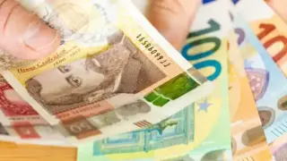 Топ експерт предупреди: Ако продължаваме така, няма да ни стигне година да обменим парите!