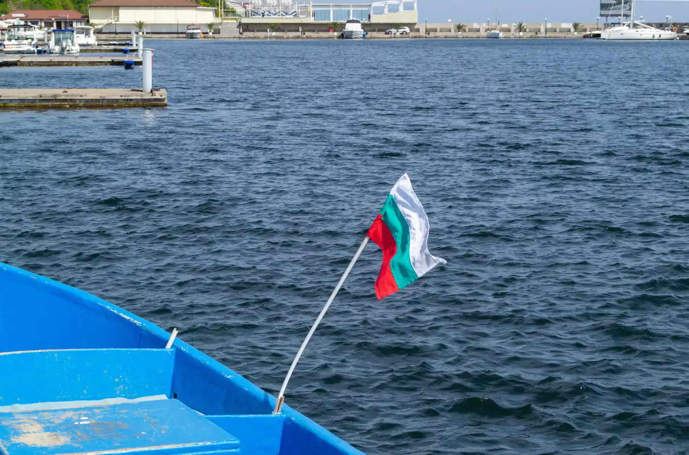 Къде се намират залив Баба Тонка и полуостров Перник - на хиляди километри от България