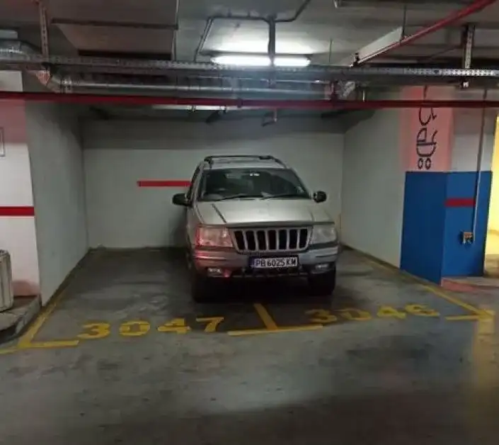 US джип смая с арабско паркиране в Пловдив