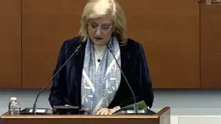 Искра Михайлова предупреди от трибуната: Хората искат разум, не омраза