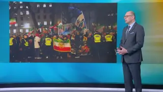 Напрежение и масови протести в Иран: Възможни сценарии и ролята на САЩ